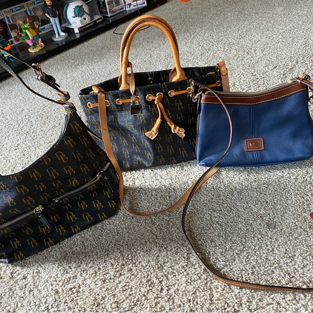 Dooney and bourke handbags